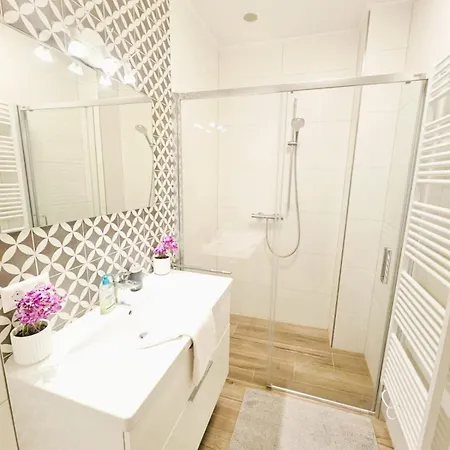Perfect Stay-1br With Terrace